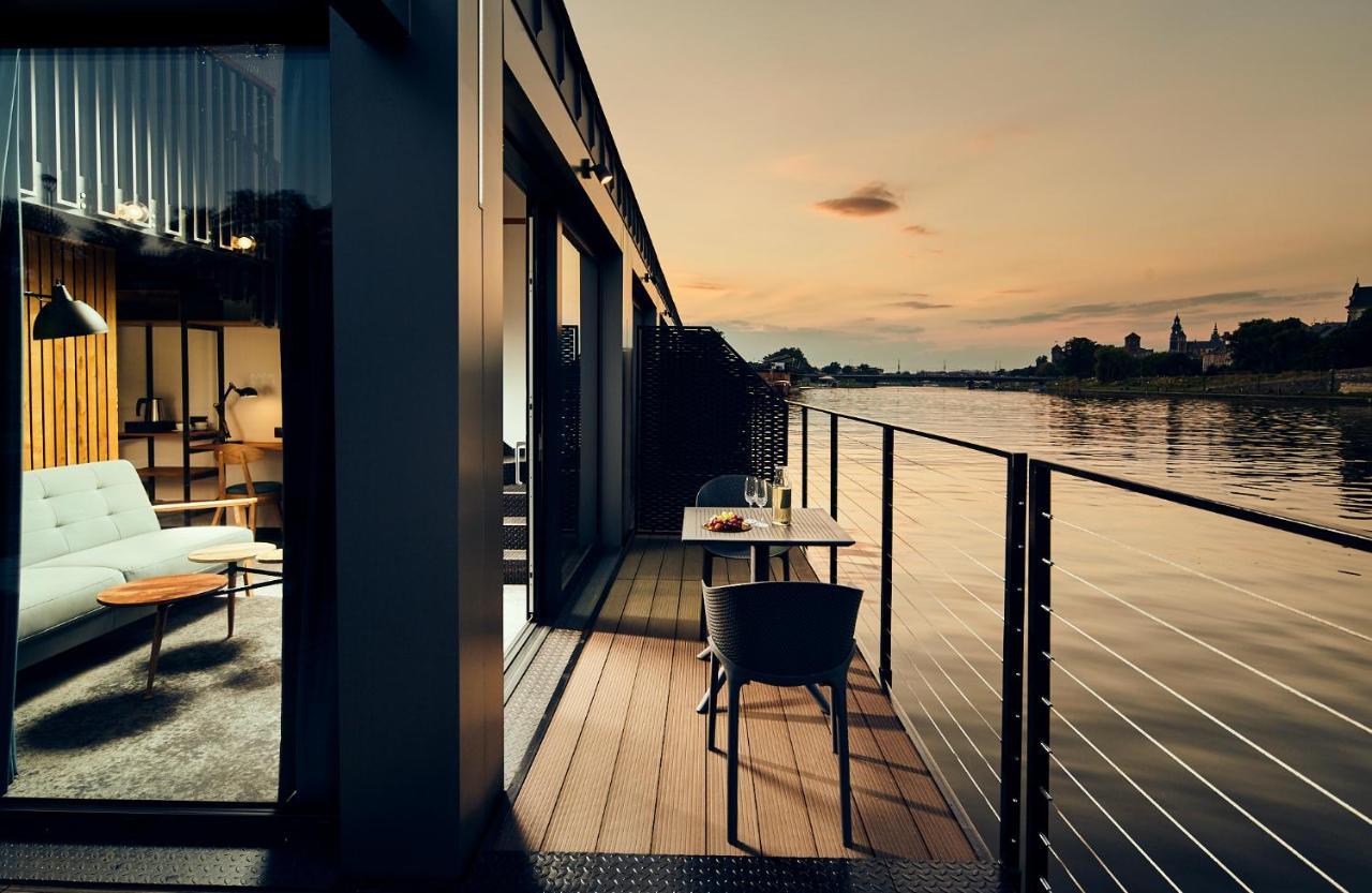 New Port - Premium Floating Aparthotel Krakow Dış mekan fotoğraf